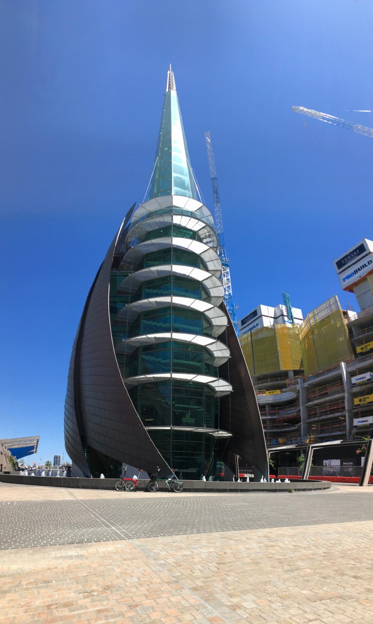 0A4885CD-7E7A-4055-855F-B690F4D23847