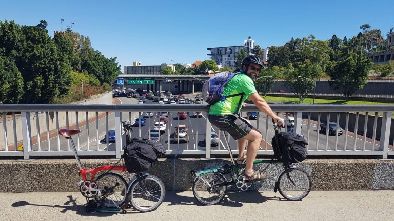 7B1F12D0-9F5E-4E6B-9900-89FFCA62B989