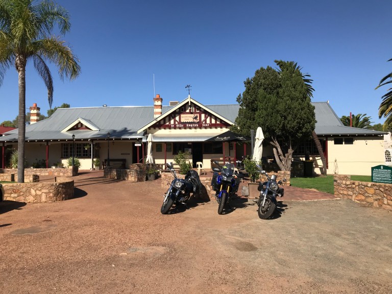 CE18A295-4D38-4FEC-AE8D-98434A05E4A1