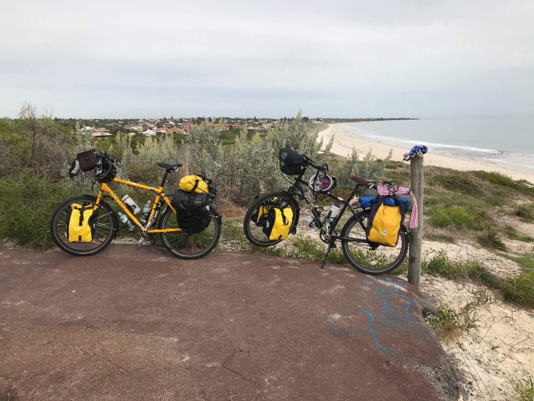 FA9FC9D7-DE32-477F-9DEC-6F7D83D0C378