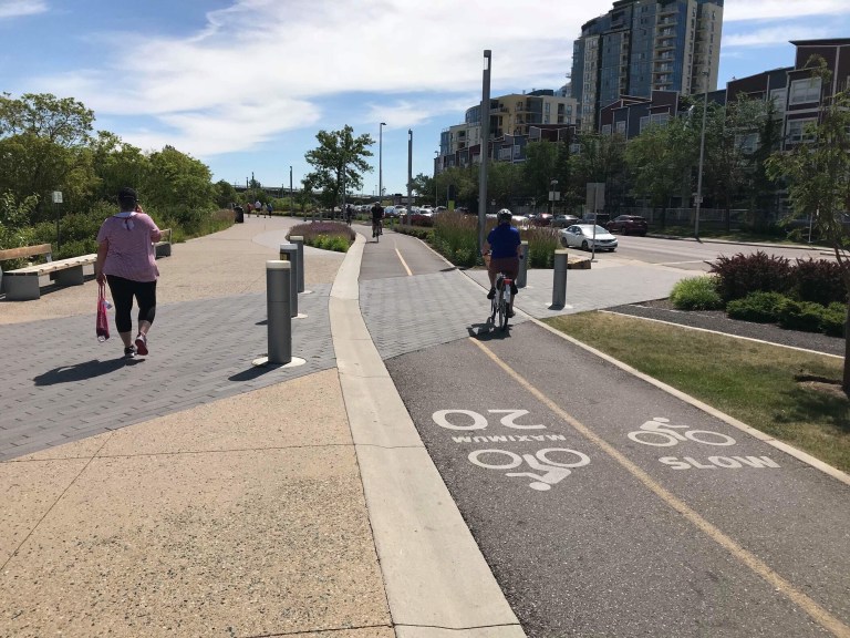 32AE2F99-EB3B-4E0A-8DE4-3E24B0B684F6