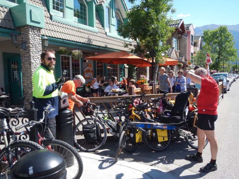 822C11C6-1BE6-4943-B7F4-7B83F717D199