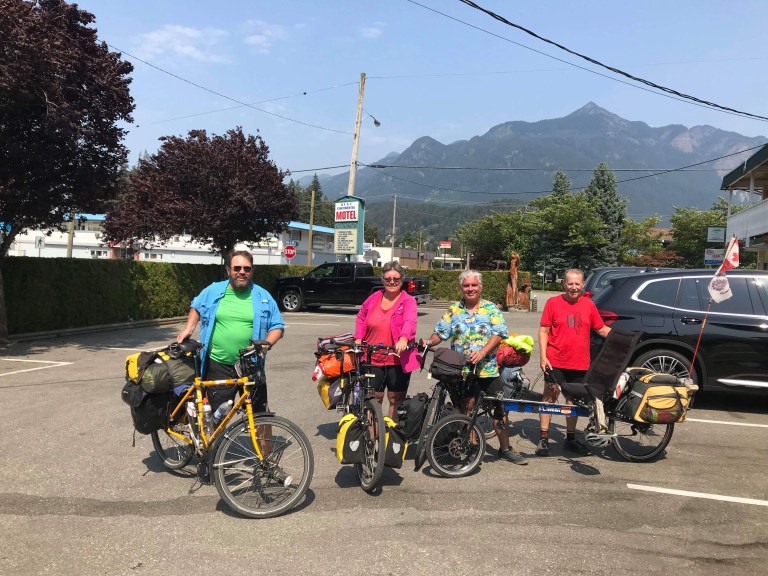 70D4476C-589E-4E51-8319-D521B188AE70