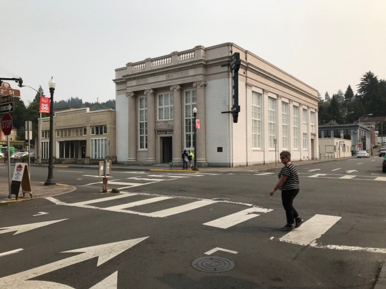 CDD9C7DA-148C-4306-B7EC-CCF0542F7747