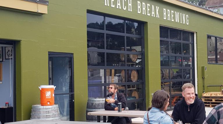 EEFC45CB-1A39-4E3A-BC57-57A5FBC799AE