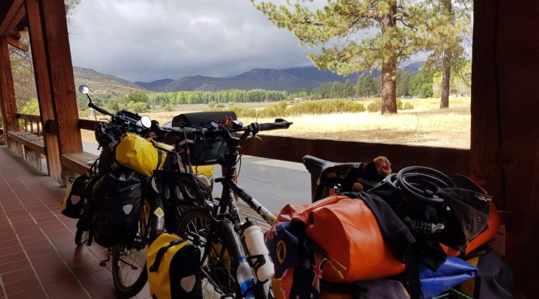 1F3868F2-8F3F-408F-BD46-5565CE2E92D7