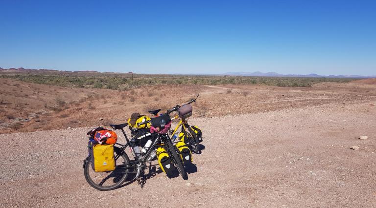 AD5C7ADD-C4B5-4F72-B8FD-59471E8875CC