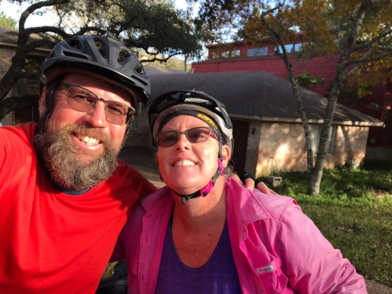 6433D832-5D6E-4AE1-B837-313003B031B4