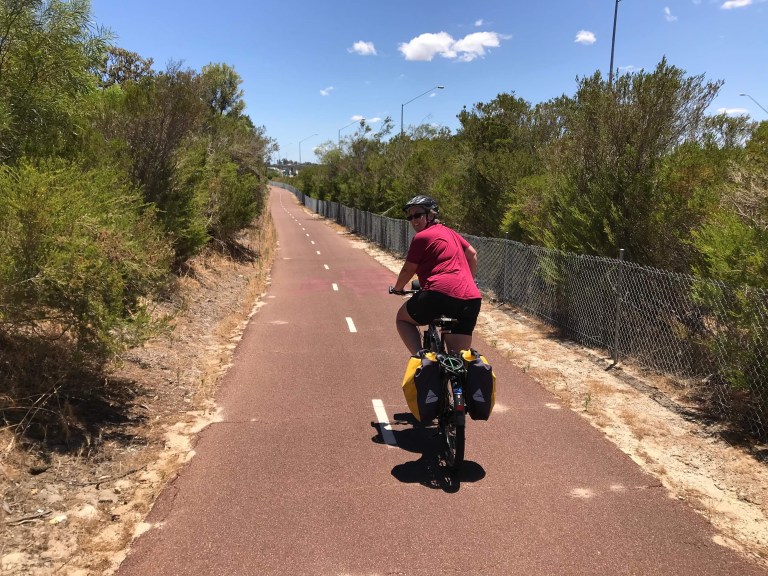 b17ff692-020d-42b6-8ec0-c7642ba27e03