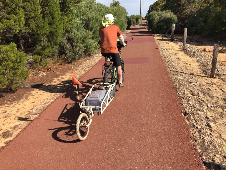 FAB734E8-DA42-45D0-8290-3F3E04D838A3