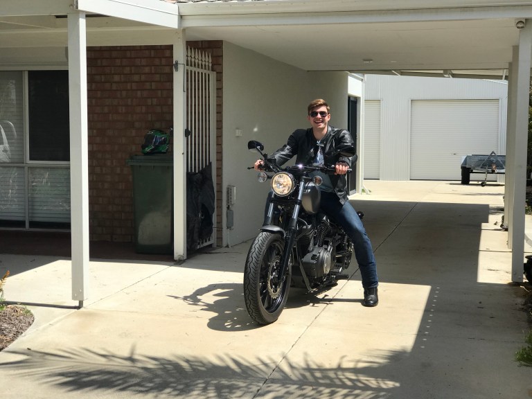 7CE634E4-08FD-4CFC-A0DE-FA125D5E95B1