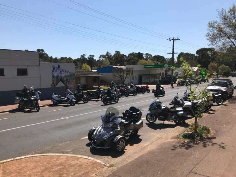 8D2EB87C-FA16-48A6-BB8C-0126FFFD2ADB